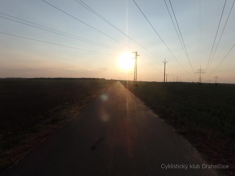 foto 059.jpg - Cyklostezka z Chýně do Úhonic